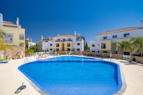 Light and Modern - On-site Pool and Restaurant - Cabanas de Tavira